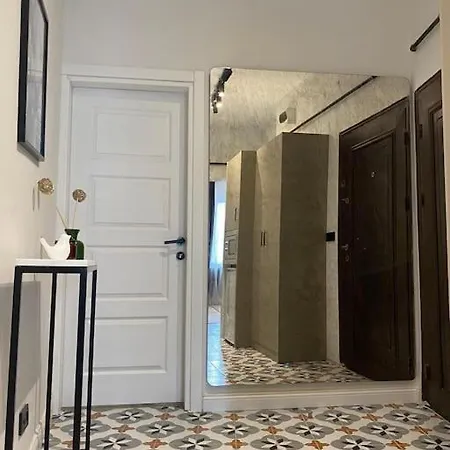 Appartement Stunning Near Metro - Degirmen 64 *