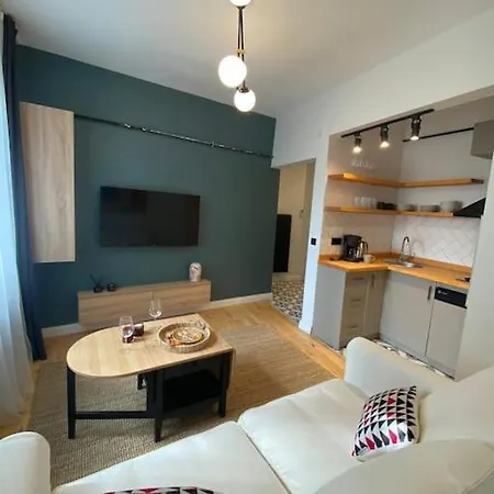 Stunning Near Metro - Degirmen 64 Apartman Isztambul