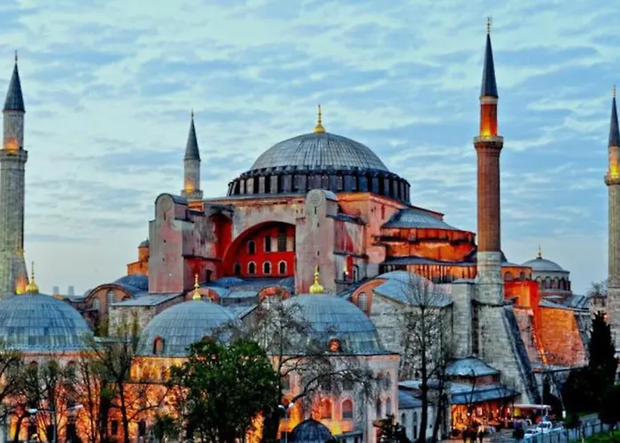 شقة Stunning Near Metro - Degirmen 64 اسطنبول