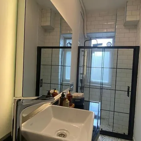 Stunning Near Metro - Degirmen 64 Isztambul