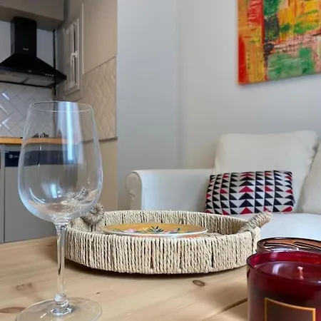 Stunning Near Metro - Degirmen 64 *